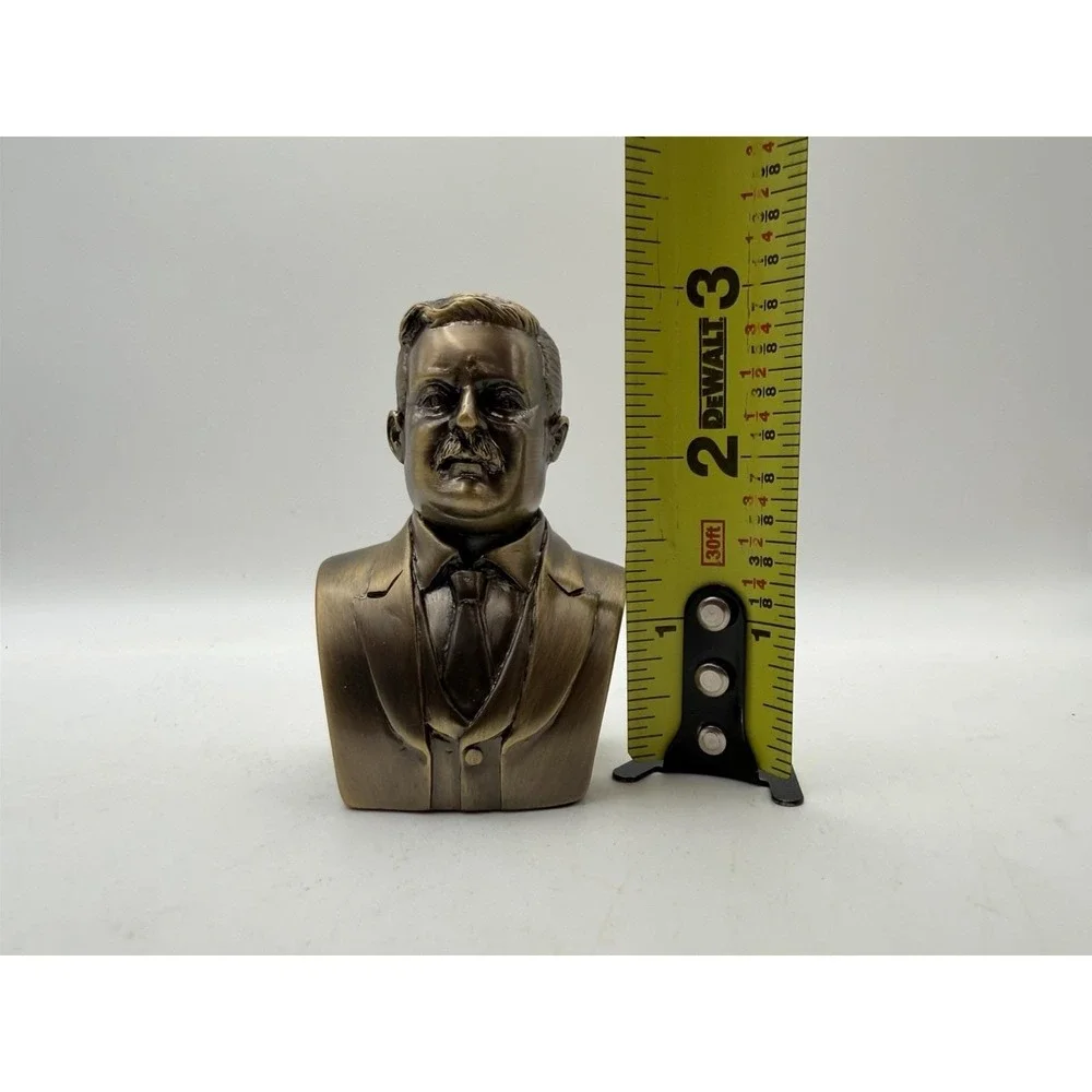 Theodore Roosevelt Bust Bronze Tone Presidential Statue Figurine Shelf Decor